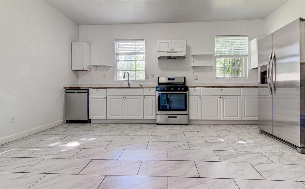 2544 Sol Wilson Ave, Austin, TX 78702