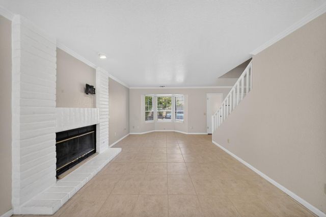 3829 Olivebranch Ln, Carmichael, CA 95608