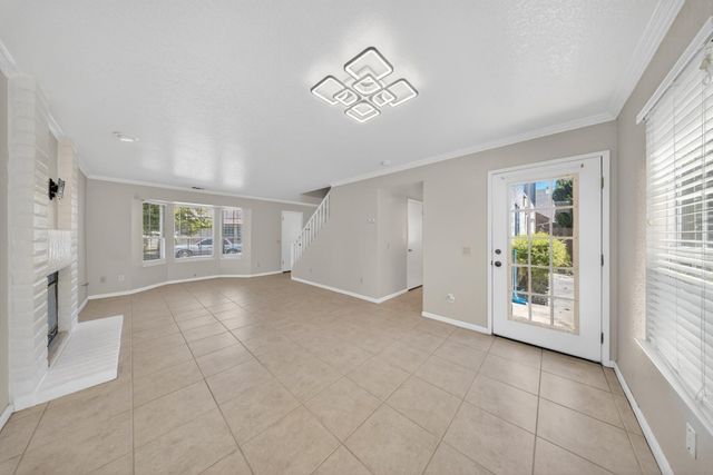 3829 Olivebranch Ln, Carmichael, CA 95608