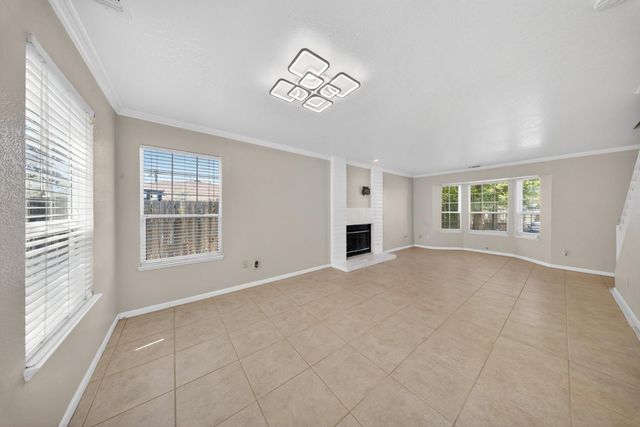 3829 Olivebranch Ln, Carmichael, CA 95608