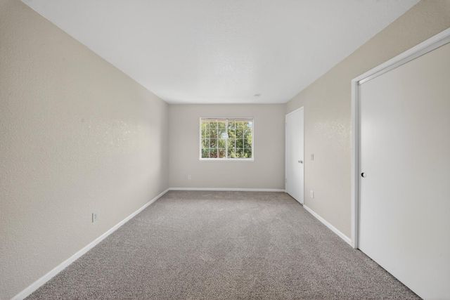 3829 Olivebranch Ln, Carmichael, CA 95608