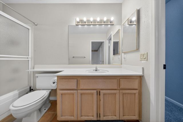 3829 Olivebranch Ln, Carmichael, CA 95608