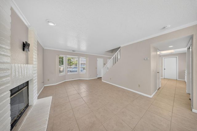 3829 Olivebranch Ln, Carmichael, CA 95608