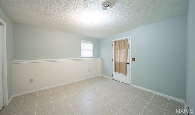 22130 Rhyme Lane, Waynesville, MO 65583