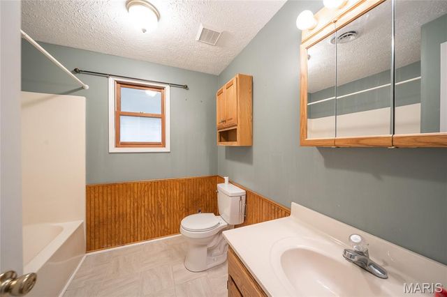 22130 Rhyme Lane, Waynesville, MO 65583