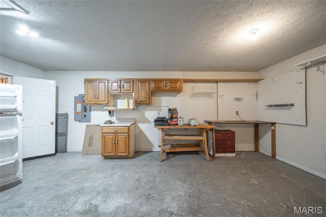 22130 Rhyme Lane, Waynesville, MO 65583