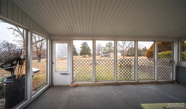 22130 Rhyme Lane, Waynesville, MO 65583