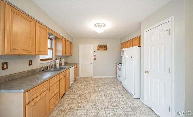 22130 Rhyme Lane, Waynesville, MO 65583