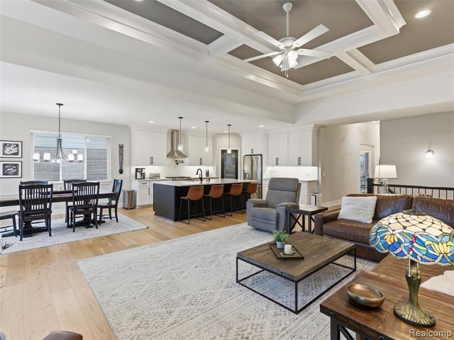 52853 Crimson Drive, Macomb, MI 48042