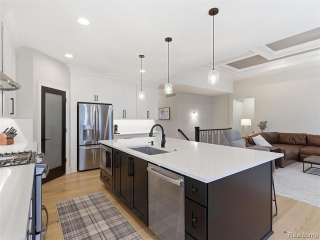 52853 Crimson Drive, Macomb, MI 48042