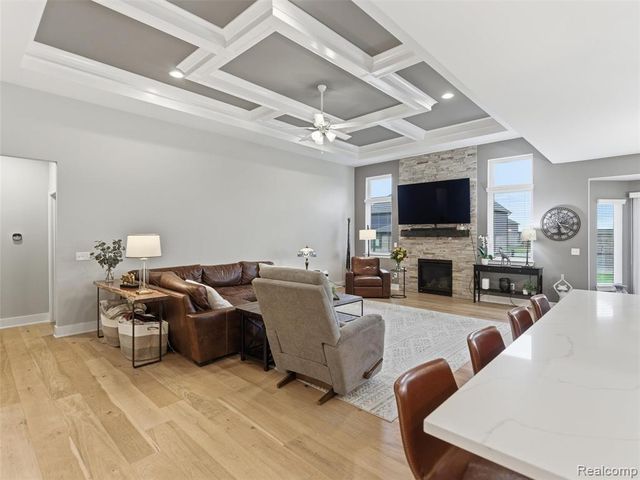 52853 Crimson Drive, Macomb, MI 48042