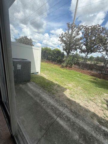 4976 WHITE SANDERLING COURT, Tampa, FL 33619