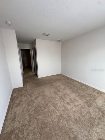 4976 WHITE SANDERLING COURT, Tampa, FL 33619