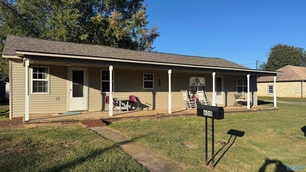 600 8th Avenue, Athens, AL 35611