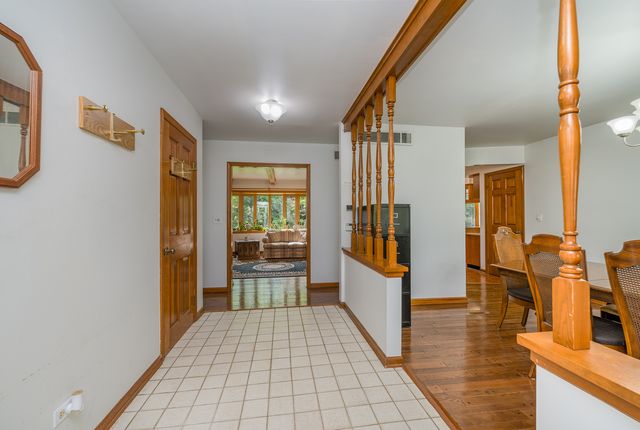 900 Ruth Drive, Elgin, IL 60123