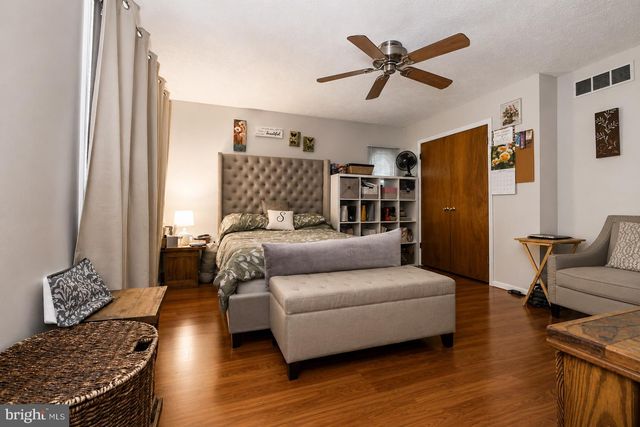8121-A ELIZABETH RD, Pasadena, MD 21122