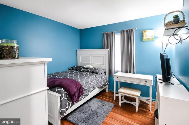 8121-A ELIZABETH RD, Pasadena, MD 21122