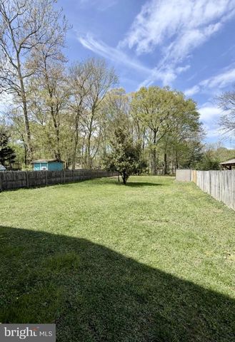 8121-A ELIZABETH RD, Pasadena, MD 21122