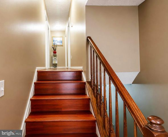 8121-A ELIZABETH RD, Pasadena, MD 21122