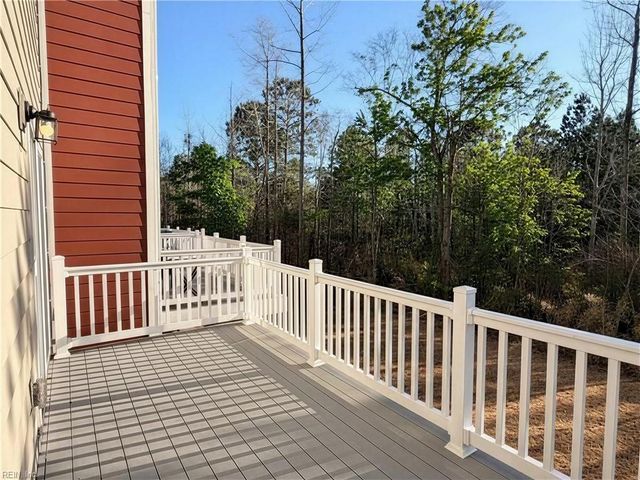 1733 Fortune TER, Chesapeake, VA 23323