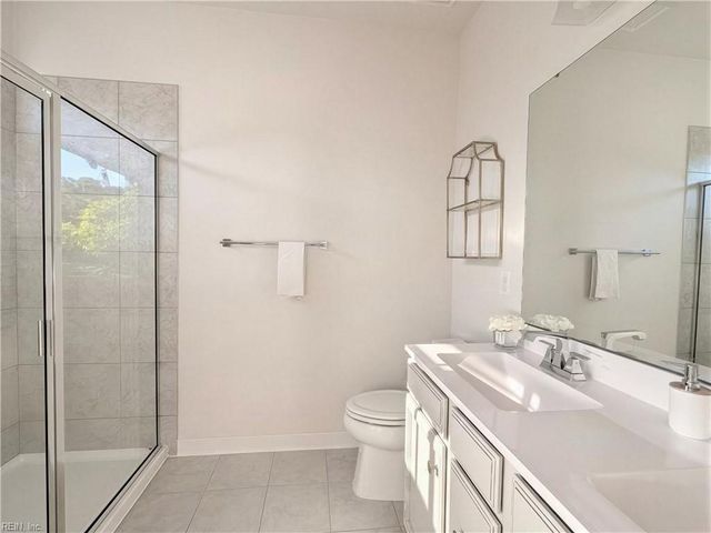 1733 Fortune TER, Chesapeake, VA 23323