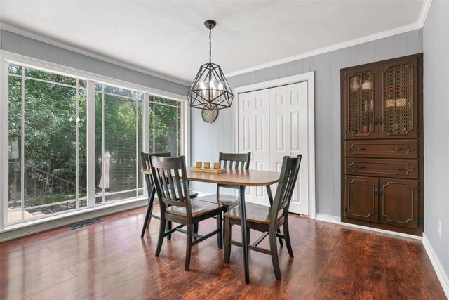 9508 Midway Drive, Woodway, TX 76712
