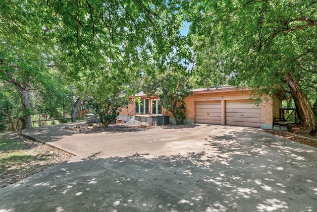 9508 Midway Drive, Woodway, TX 76712