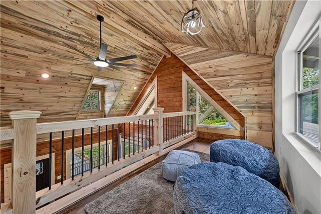 196 N Jakes Landing Way, Ellijay, GA 30540