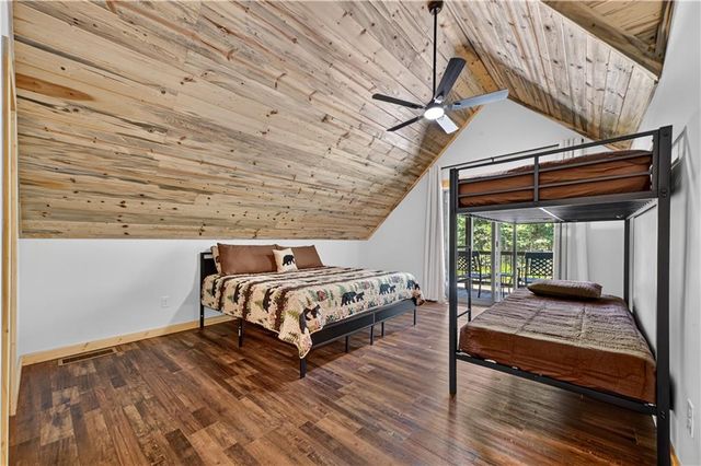 196 N Jakes Landing Way, Ellijay, GA 30540