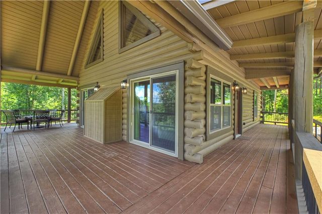196 N Jakes Landing Way, Ellijay, GA 30540