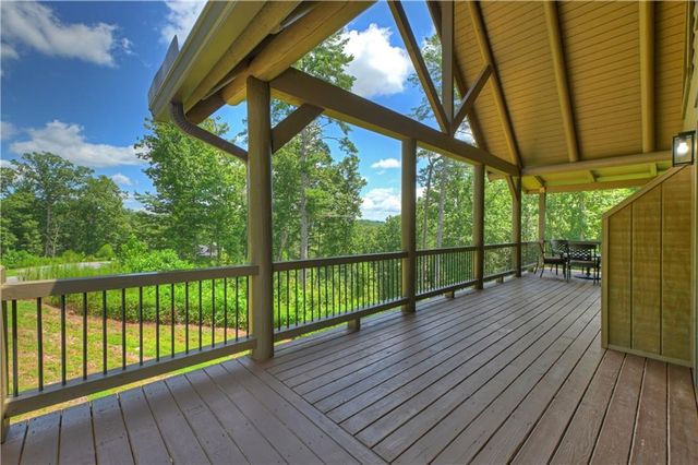 196 N Jakes Landing Way, Ellijay, GA 30540