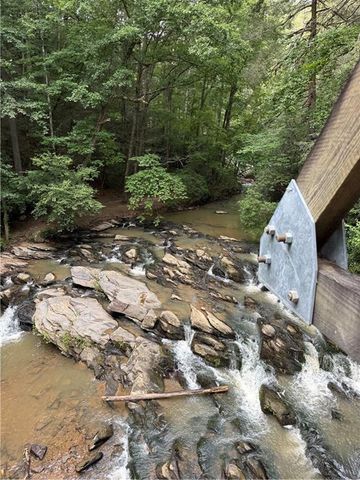 196 N Jakes Landing Way, Ellijay, GA 30540