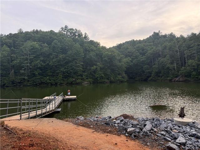 196 N Jakes Landing Way, Ellijay, GA 30540