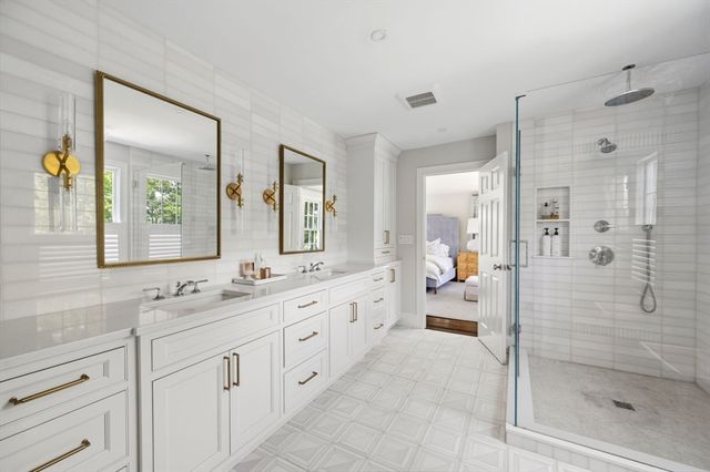8 Maryknoll Drive, Hingham, MA 02043