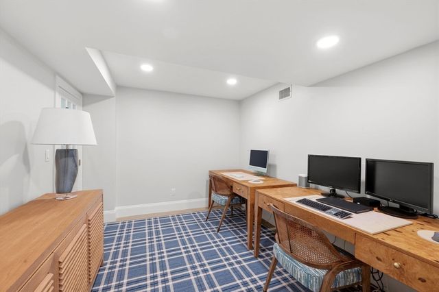 8 Maryknoll Drive, Hingham, MA 02043
