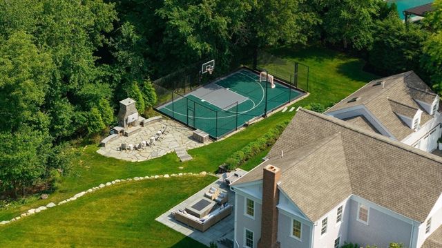 8 Maryknoll Drive, Hingham, MA 02043