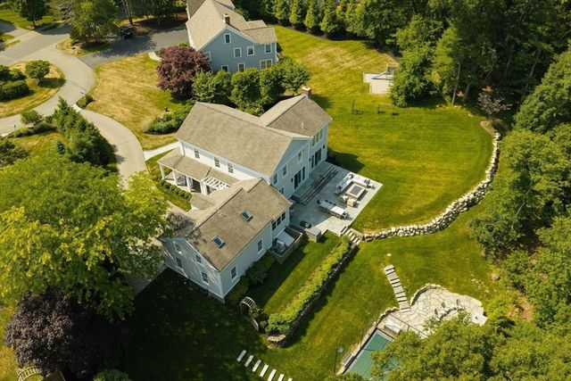 8 Maryknoll Drive, Hingham, MA 02043