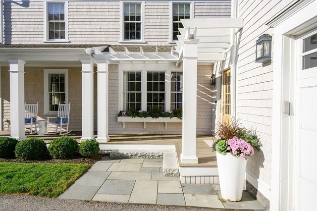 8 Maryknoll Drive, Hingham, MA 02043