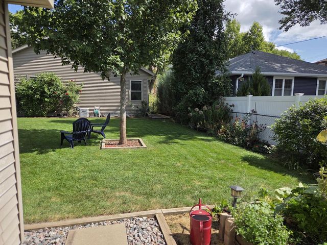 1212 7th STREET S, La Crosse, WI 54601