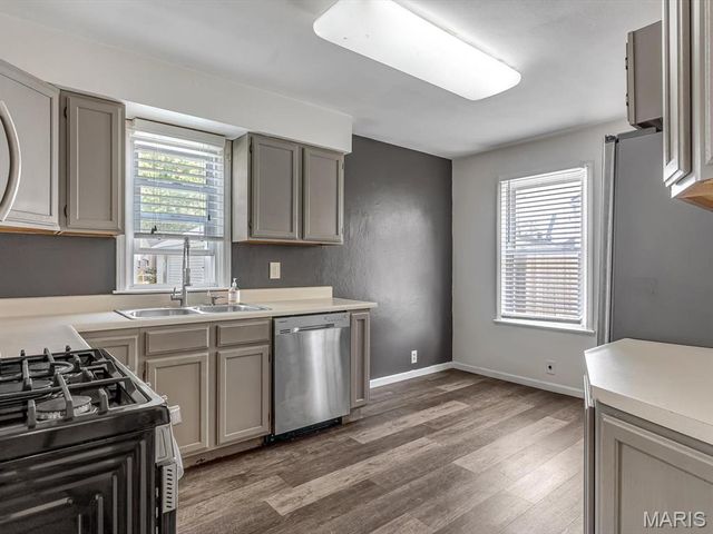227 W Washington Street, Columbia, IL 62236