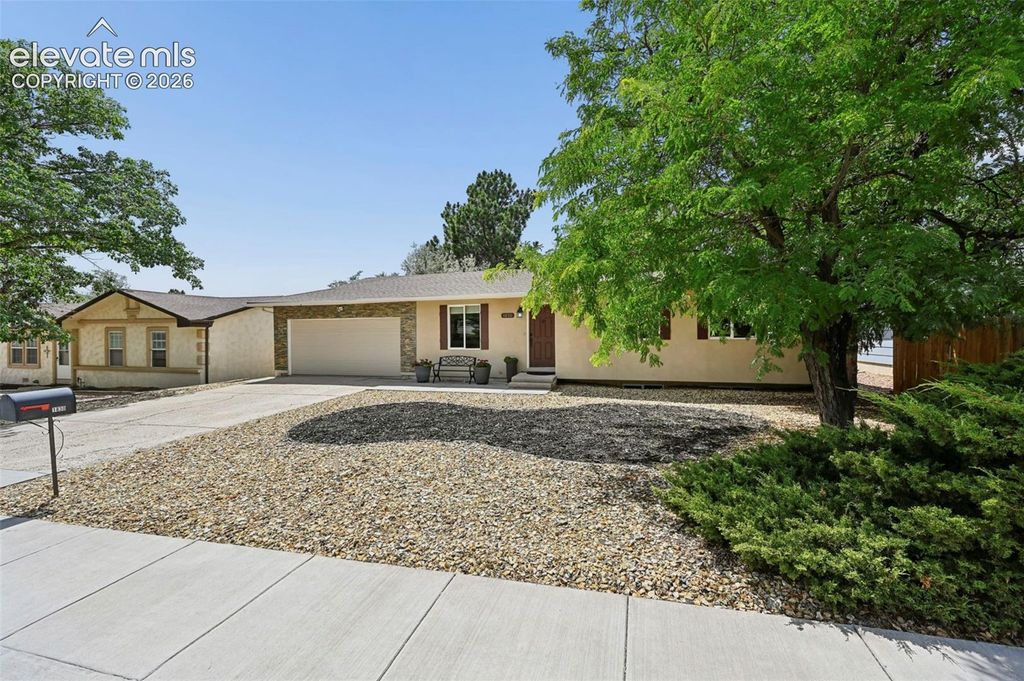 1830 Okeechobee Drive, Colorado Springs, CO 80915 — photo 3