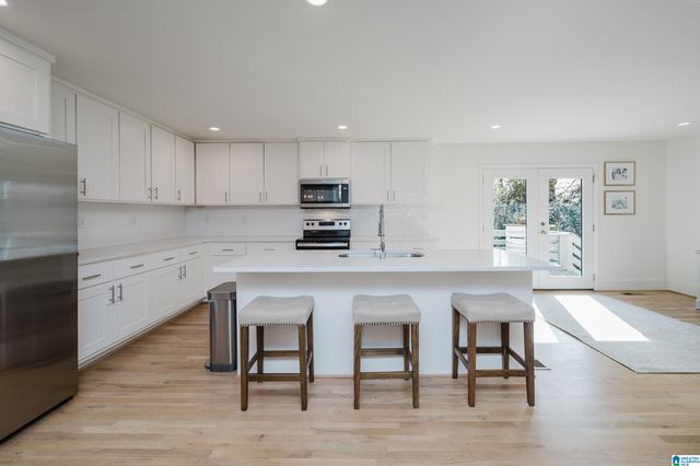 3405 HILLWAY DRIVE, Vestavia Hills, AL 35243