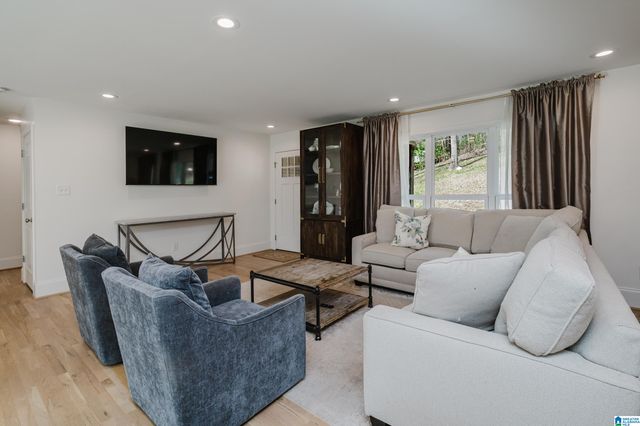 3405 HILLWAY DRIVE, Vestavia Hills, AL 35243