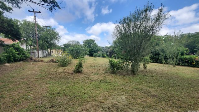 5310 Howard, San Antonio, TX 78212