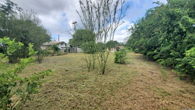 5310 Howard, San Antonio, TX 78212