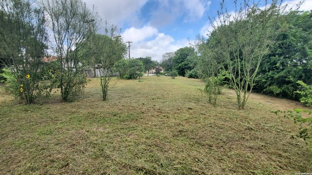 5310 Howard, San Antonio, TX 78212