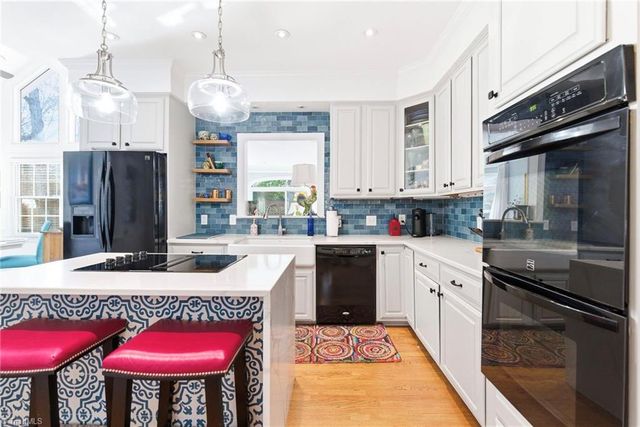 2306 Hickory Avenue, Burlington, NC 27215