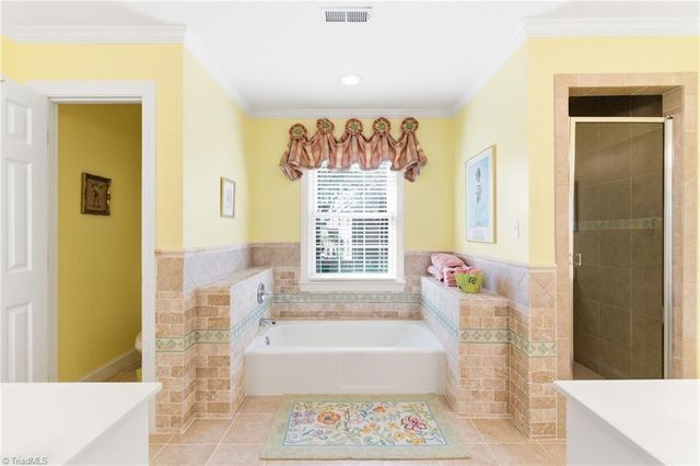 2306 Hickory Avenue, Burlington, NC 27215