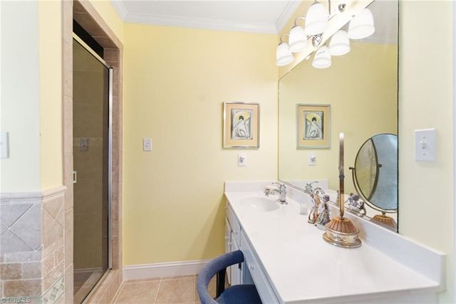 2306 Hickory Avenue, Burlington, NC 27215