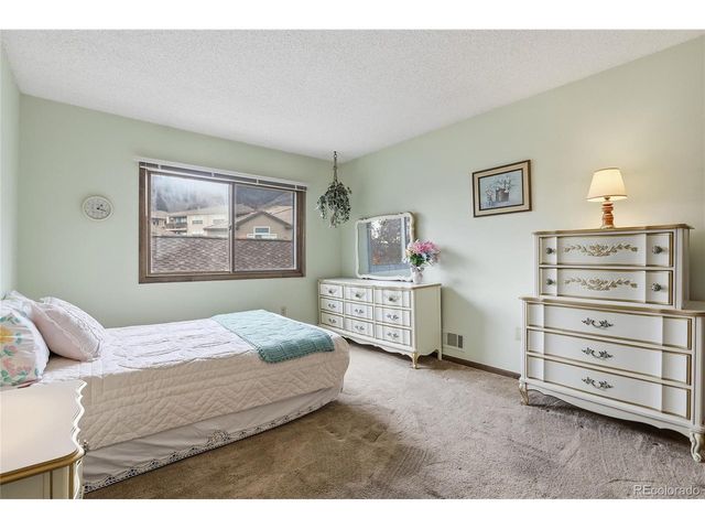 6984 Buckskin Dr, Littleton, CO 80125
